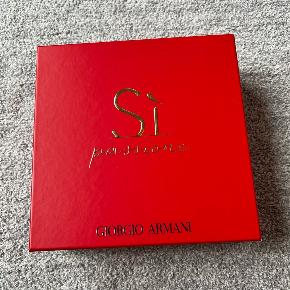 Se Passione Giorgio Armani Red Box